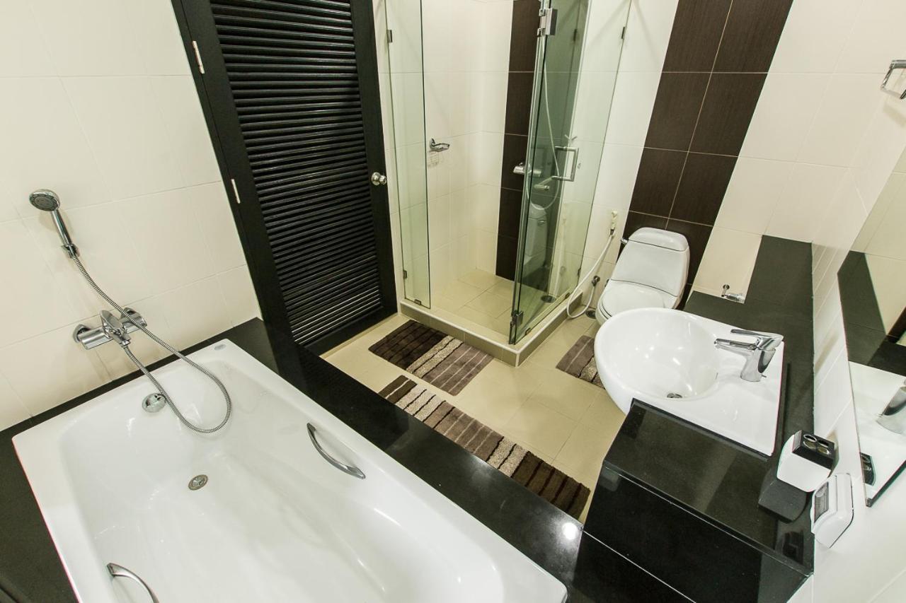 Veloche 2 Bedroom Apartment With Seaview Karon Bagian luar foto