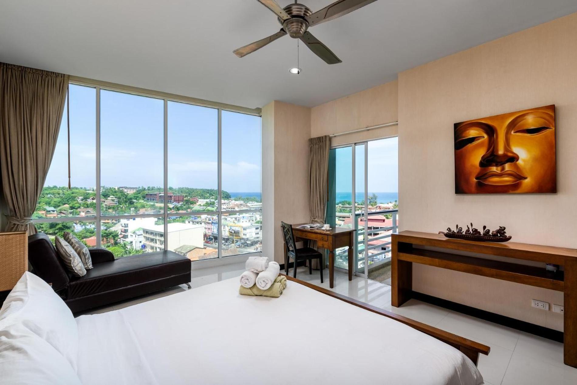 Veloche 2 Bedroom Apartment With Seaview Karon Bagian luar foto